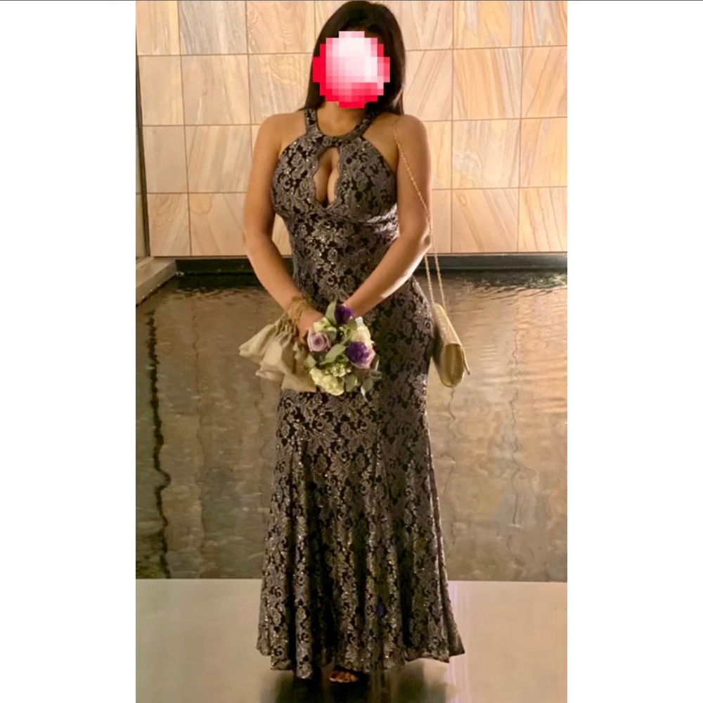 Formal dress/gown